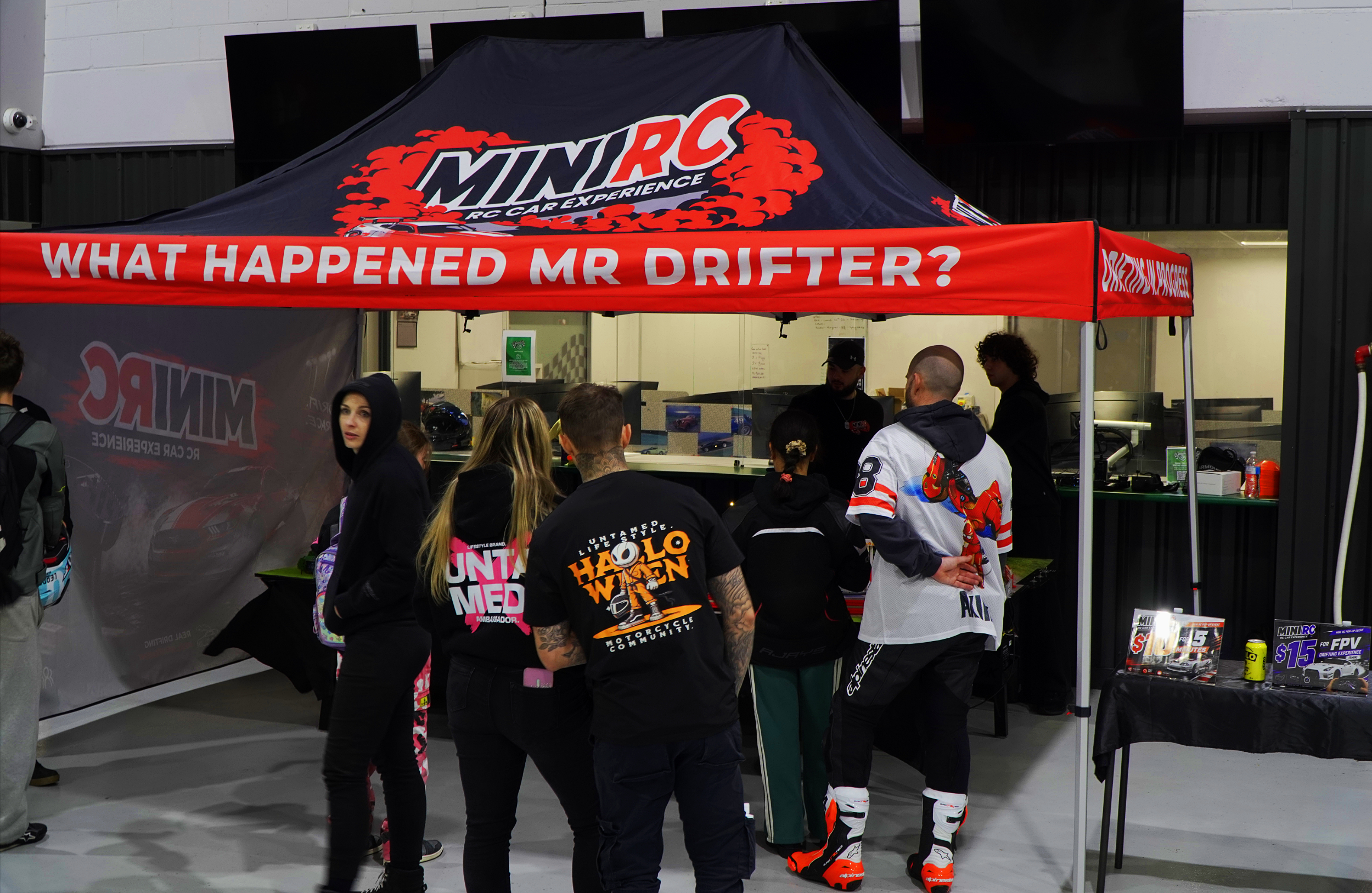 Mini RC Crowd